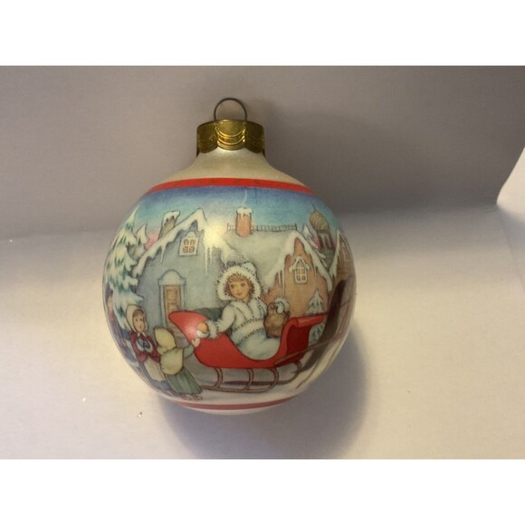 Hallmark Glass Ball Ornament The Gift Bringers - Kolyada 1992 - Picture 2 of 2